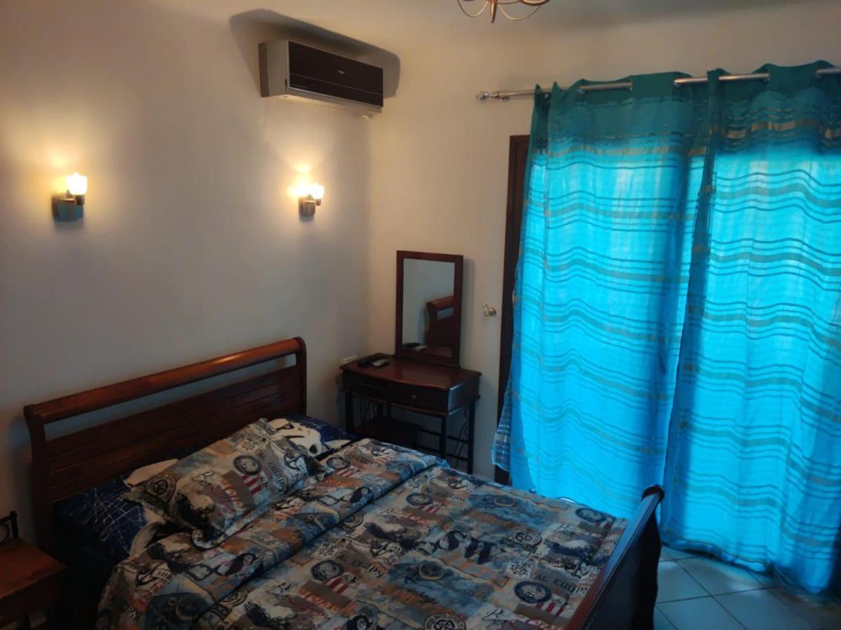 Studio Avec Piscine Et Wifi A Cabonegro Cabo Negro Kültér fotó